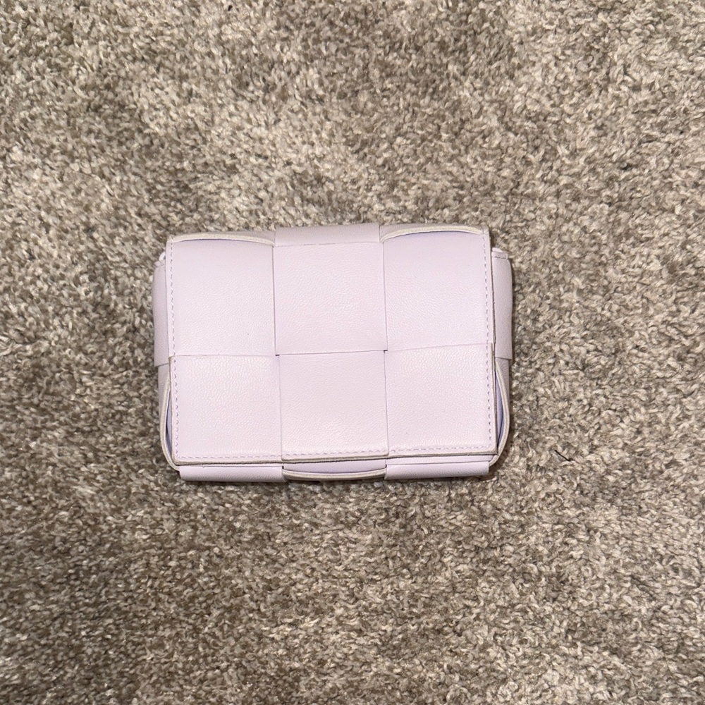 Elegant Cream Woven Women's Bag